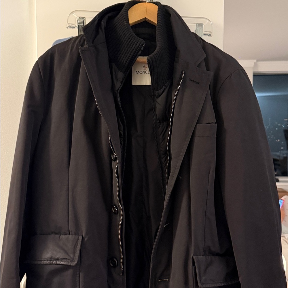 Moncler Men's Insulated Black Trench Coat - Picture 8 of 14